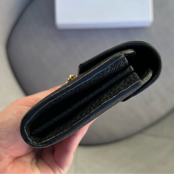 CHLOE Drew Long Wallet in BLACK Leather with all around Zipper & Turn Lock Chain - Picture 5 of 10